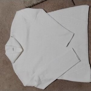 Elie Tahari Elegant, 100% Cashmere Cream Women's Sweater♥️HP